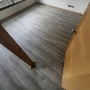 Piso flotante Vinilico 5.7mm